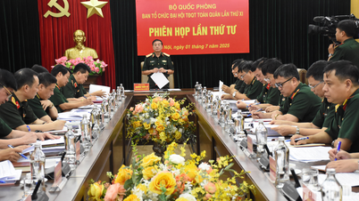 Generalleutnant Truong Thien To leitete die vierte Sitzung des Organisationskomitees des 11. Nationalen Armee-Emulationskongresses