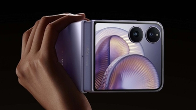 Xiaomi MIX Flip 2 បានចាប់ផ្តើមជាមួយនឹងការកែលម្អជាច្រើន។
