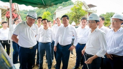 Hot instructions from the Minister of Construction at the Dong Dang - Tra Linh expressway construction site