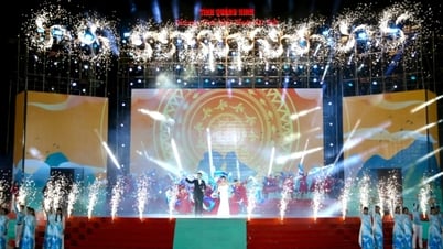 Chương trình nghệ thuật đặc biệt chào mừng công bố chính quyền địa phương 2 cấp 