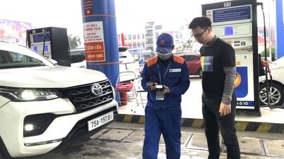Giá xăng RON 95 về sát 21.000 đồng/lít