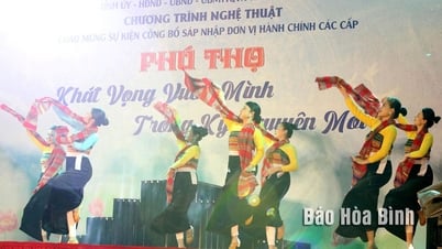 Chương trình nghệ thuật “Phú Thọ khát vọng vươn mình trong kỷ nguyên mới”