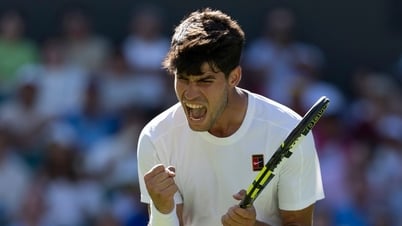 Alcaraz vất vả hạ tay vợt 38 tuổi sau 5 set trận ra quân Wimbledon