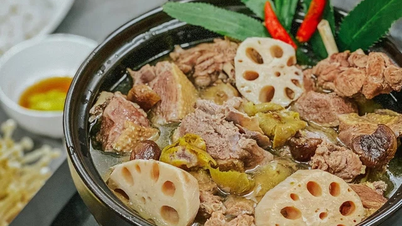 Món Vịt om sấu nấu củ sen ngon