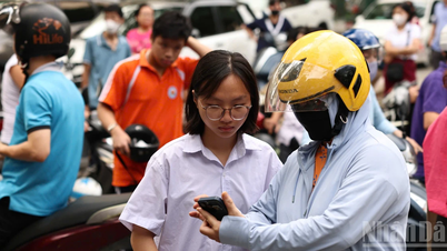 Lịch nộp lệ phí xét tuyển đại học, cao đẳng năm 2025