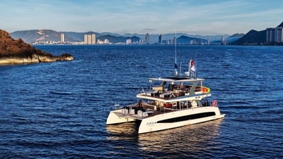 Ngắm vịnh Nha Trang từ du thuyền không còn xa xỉ, khách Việt chuộng