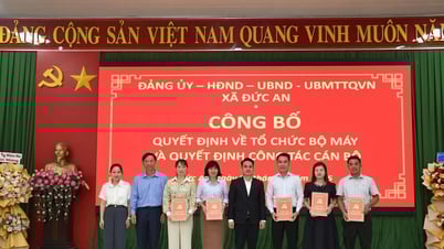 เทศบาลดึ๊กอันประกาศการตัดสินใจเรื่ององค์กรและบุคลากร