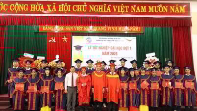 Die Danang University of Physical Education and Sports veranstaltete die erste Abschlussfeier für fast 200 Studenten