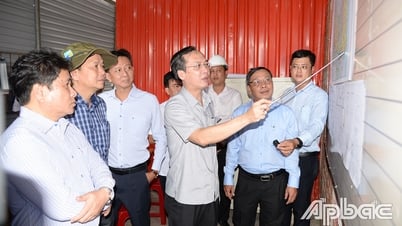 Chủ tịch UBND tỉnh Đồng Tháp Trần Trí Quang kiểm tra các công trình trọng điểm