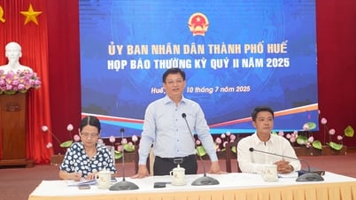 Báo chí nêu nhiều câu hỏi về dân sinh, kinh tế, hành chính