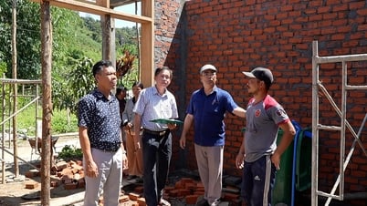Không gián đoạn nhiệm vụ xóa nhà tạm sau sáp nhập
