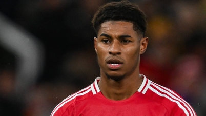 Marcus Rashford ra yêu sách đặc biệt với Barca