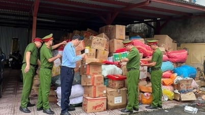 Hà Nội: 50 hộ tại La Phù tự nguyện nộp 25 tấn bánh kẹo, thực phẩm kém chất lượng
