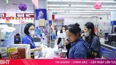 Thương mại - dịch vụ tiếp đà tăng trưởng, thúc đẩy phát triển kinh tế