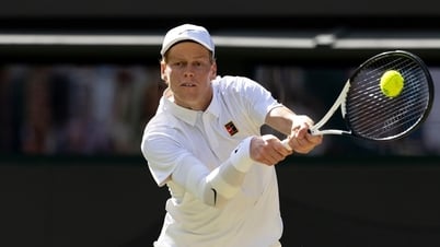 Jannik Sinner vượt khó vào bán kết Wimbledon 2025