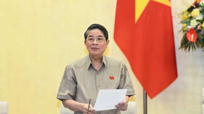Hoàn thiện thể chế, chính sách về phát triển, sử dụng nguồn nhân lực