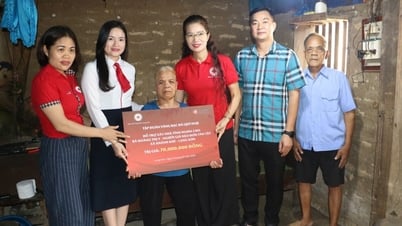 Trao kinh phí hỗ trợ xây dựng nhà cho hộ có hoàn cảnh khó khăn tại xã Khánh Khê