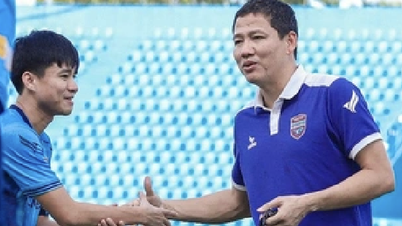 Bình Dương lấy chân sút từng lọt top 40 "tài năng trẻ thế giới"