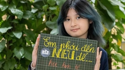 Hơn 300 thí sinh đầu tiên trúng tuyển Đại học Kinh tế Quốc dân