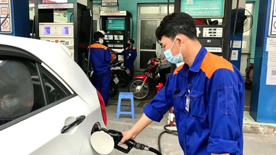 Giá nhiên liệu tăng trở lại, giá vàng vẫn ở mức cao