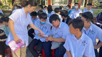 Chăm sóc sức khỏe sinh sản vị thành niên