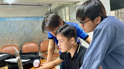 Những thí sinh đầu tiên trúng tuyển có điều kiện Trường ĐH Sư phạm kỹ thuật TP.HCM