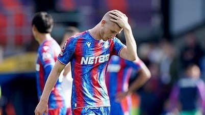 Crystal Palace bị UEFA tước suất dự Europa League, Nottingham Forest hưởng lợi