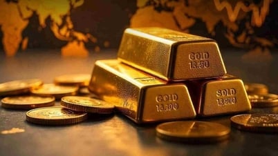 Giá vàng hôm nay 11/7/2025: Vàng nhẫn tăng mạnh, SJC neo trên đỉnh cao