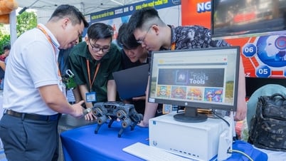 HUFLIT 2025 với loạt ngành 'đón sóng' thị trường lao động