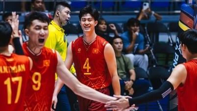 'Hot boy' Quản Trọng Nghĩa 'đánh mất chính mình' như thế nào trước Thái Lan?