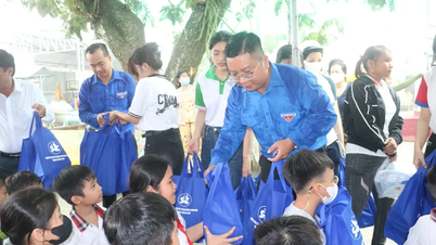 "Nụ cười cho em" đến với trẻ em có hoàn cảnh khó khăn ở xã Hòa An