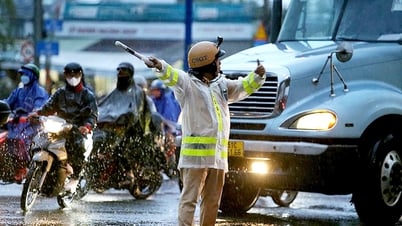 Mỗi ngày có hơn 20.000 lượt xe vào cảng Cát Lái, giải pháp nào để giảm ùn tắc?
