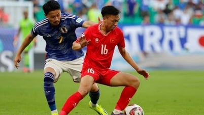 Hai cầu thủ U23 Việt Nam lọt vào mắt xanh của AFF