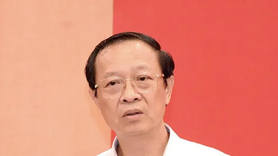 Lương cao, luật mới: Dạy thêm chưa có hồi kết?