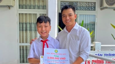 Tiếp sức học trò nghèo đến trường