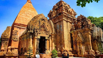 Tháp bà Ponagar là di tích quốc gia đặc biệt