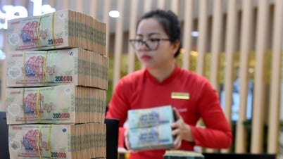 Lãi suất ngân hàng hôm nay 11/7/2025: 'Ông...