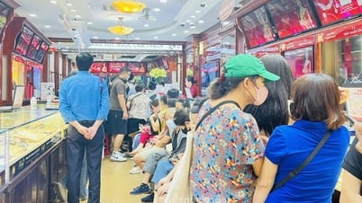 Giá vàng chiều nay 12/7/2025: Giá vàng trong nước và thế giới chốt tuần tăng mạnh kỷ lục, bắt nguồn từ những bức thư thuế quan của tổng thống Mỹ