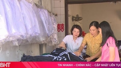 Chưa hết kỳ nghỉ hè, thị trường đồng phục học sinh đã sôi động