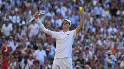 Jannik Sinner 'tiễn' Djokovic về nước, lần đầu vào chung kết Wimbledon