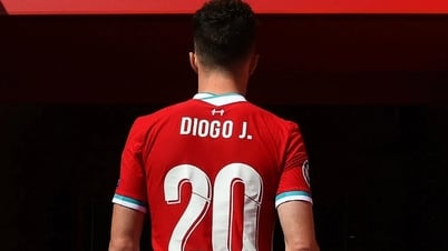 Liverpool treo vĩnh viễn áo số 20 để tưởng nhớ Diogo Jota
