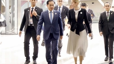 Phó Thủ tướng, Bộ trưởng Ngoại giao Bùi Thanh Sơn gặp Phó Chủ tịch Ủy ban châu Âu bên lề Hội nghị AMM-58