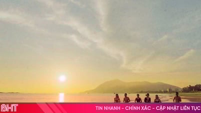 Quyến rũ bình minh biển Thiên Cầm