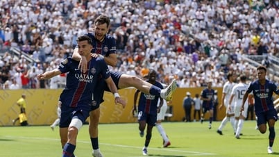 PSG đấu Chelsea: Luis Enrique biến bóng đá thành nghệ thuật