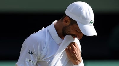 Djokovic: 'Sinner khiến tôi choáng váng về lối chơi lẫn thực tại tuổi tác'