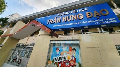 TP.HCM sau sáp nhập: Biển tên trường học 'thay áo mới', cập nhật phường, xã