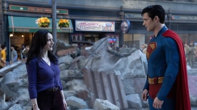 'Superman' của James Gunn giữ ngôi vương phòng vé Bắc Mỹ