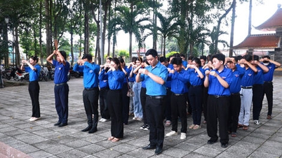Đoàn Thanh niên phường Tân Ninh tri ân các anh hùng liệt sĩ
