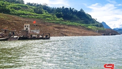 Hoạt động trở lại tại bến phà Nậm Ét trên đường tỉnh 116
