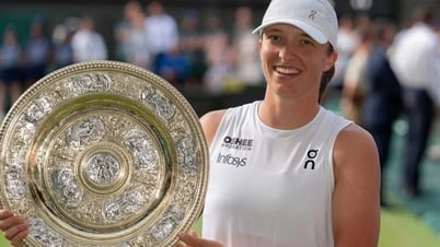 Swiatek thắng tuyệt đối trong trận chung kết Wimbledon